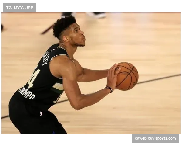 雪崩队后卫马卡尔因上身伤病缺席至少两周,季后赛首轮出战成疑 雪崩队后卫马卡尔因上身伤病缺席至少两周,季后赛首轮出战成疑